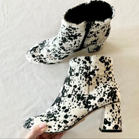 XOXO Shoes - XOXO “Khana” white & black ankle booties